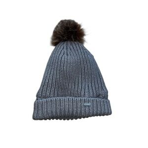 Steve Madden gray puff ball knit winter hat